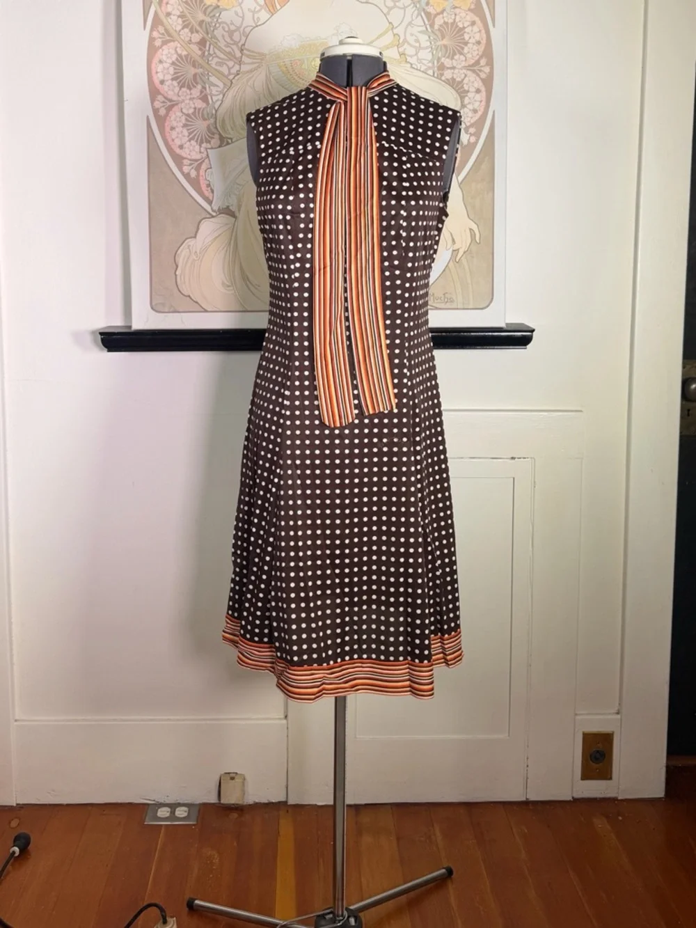 Women’s Vintage 60s Brown & Cream Polk Dot A-Line Mod Shift Dress w/ Scarf M - Picture 3 of 10